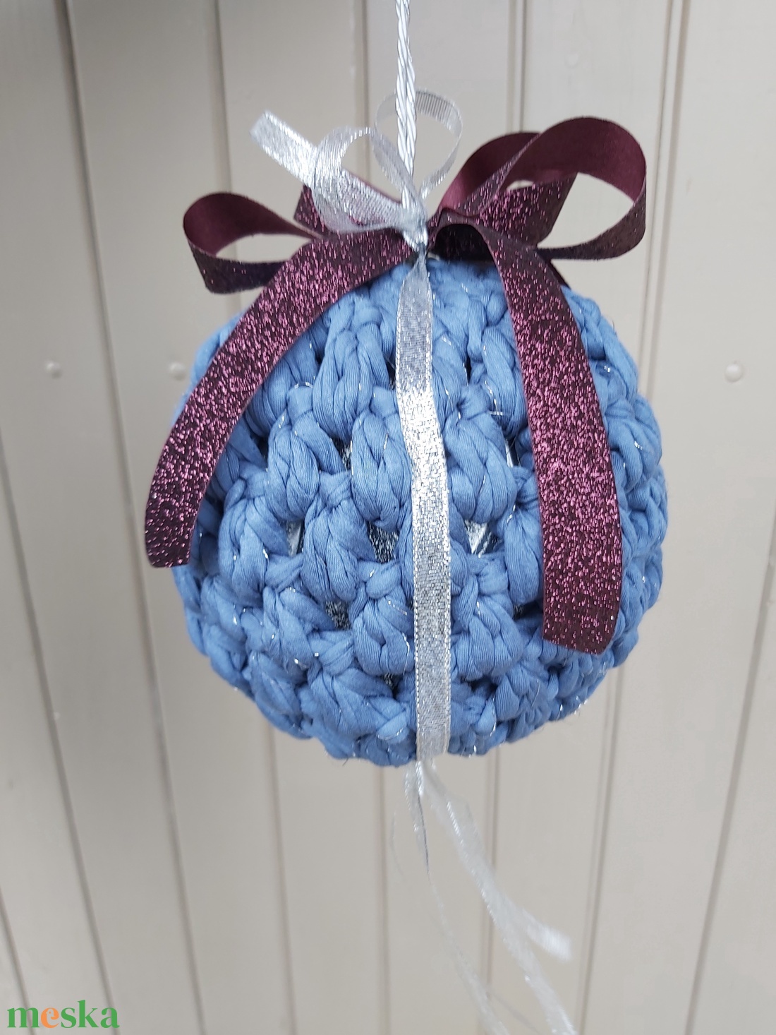 Horgolt karácsonyi függődísz, óriási méretű gömb  - karácsony - karácsonyi lakásdekoráció - karácsonyi lakásdíszek - Meska.hu