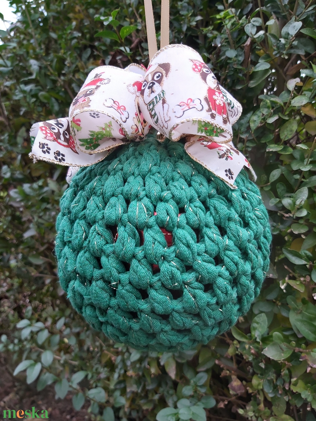 Horgolt karácsonyi függődísz, zöld színű óriási méretű gömb  - karácsony - karácsonyi lakásdekoráció - karácsonyi lakásdíszek - Meska.hu