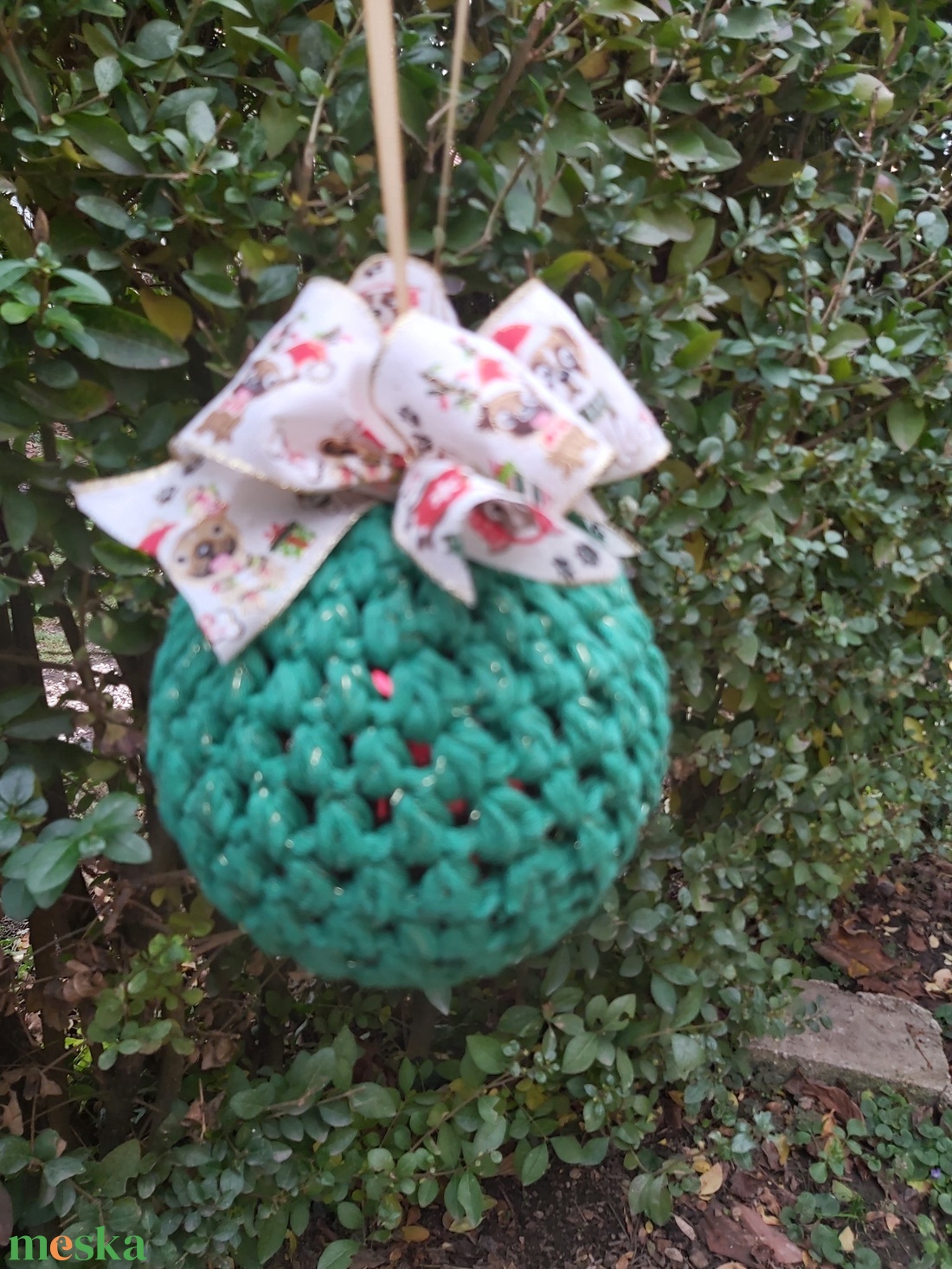 Horgolt karácsonyi függődísz, zöld színű óriási méretű gömb  - karácsony - karácsonyi lakásdekoráció - karácsonyi lakásdíszek - Meska.hu