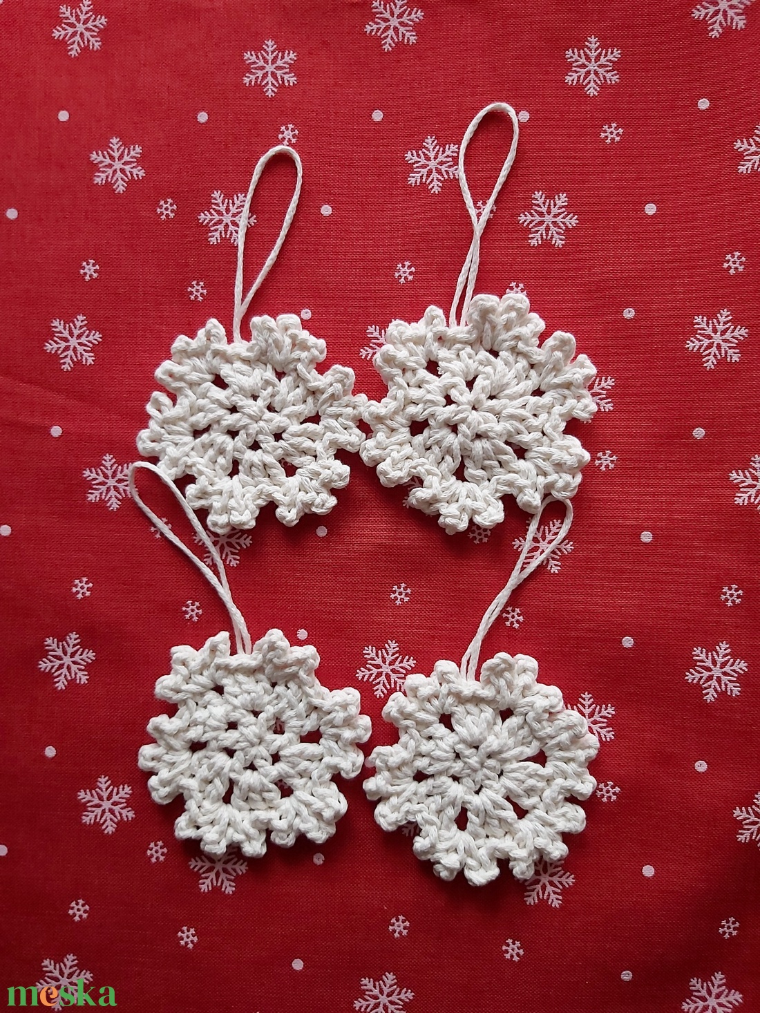 Horgolt karácsonyfadísz fehér színű hópehely, 4 db/csomag - karácsony - karácsonyi lakásdekoráció - karácsonyfadíszek - Meska.hu