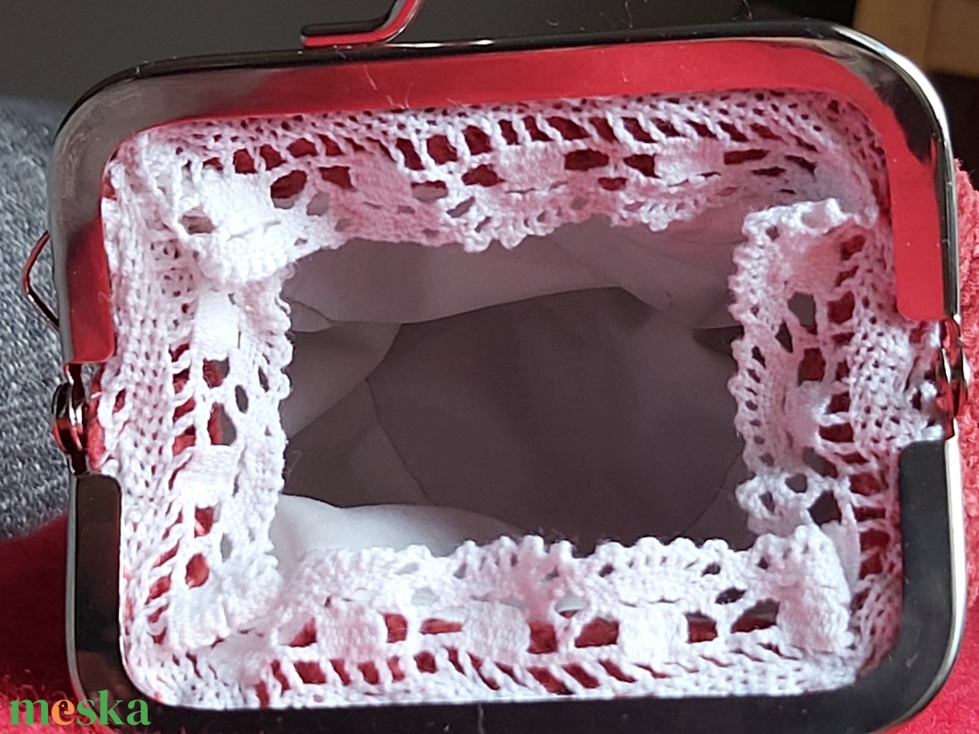 Tégla színű horgolt mini csatos pénztárca - táska & tok - pénztárca & más tok - aprópénztartó - Meska.hu