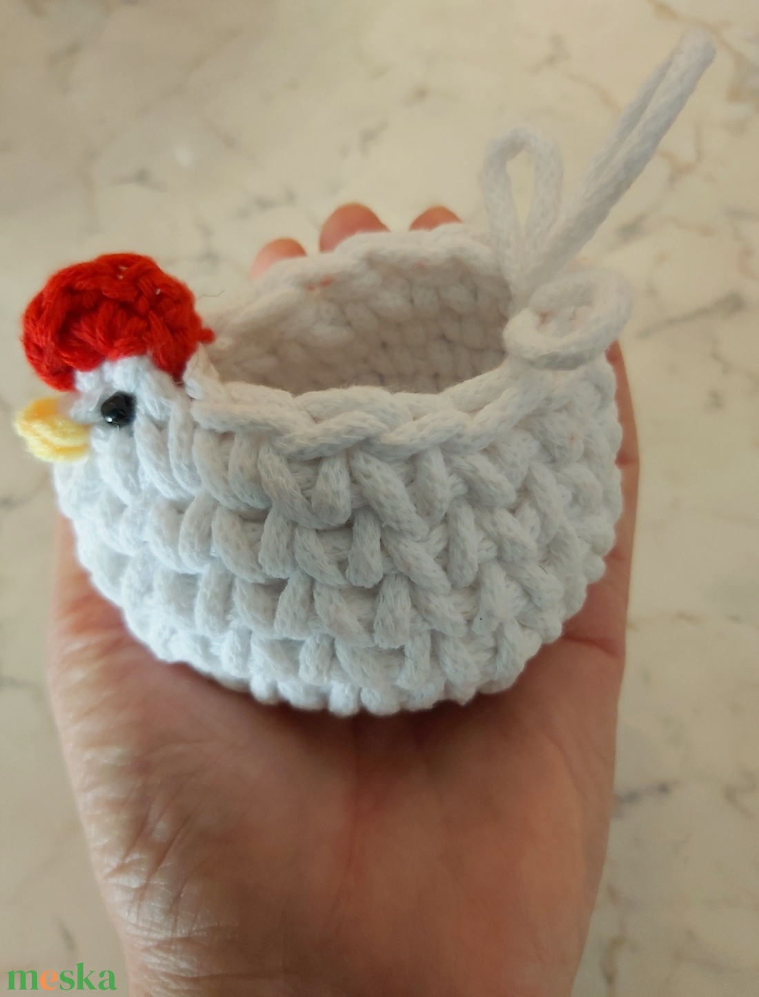 Horgolt kicsi csibe kosár - otthon & életmód - tárolás & rendszerezés - tárolókosár - Meska.hu