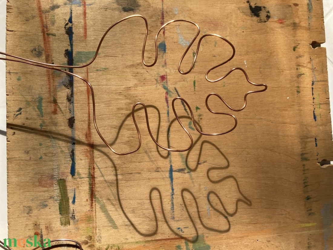 Réz monstrea körülölelő - otthon & életmód - dekoráció - virágdísz és tartó - virágtartó - Meska.hu