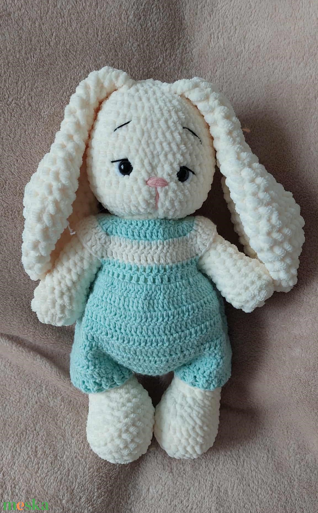 Nyuszi ruhában - 33 cm - játék & sport - plüssállat & játékfigura - nyuszi - Meska.hu