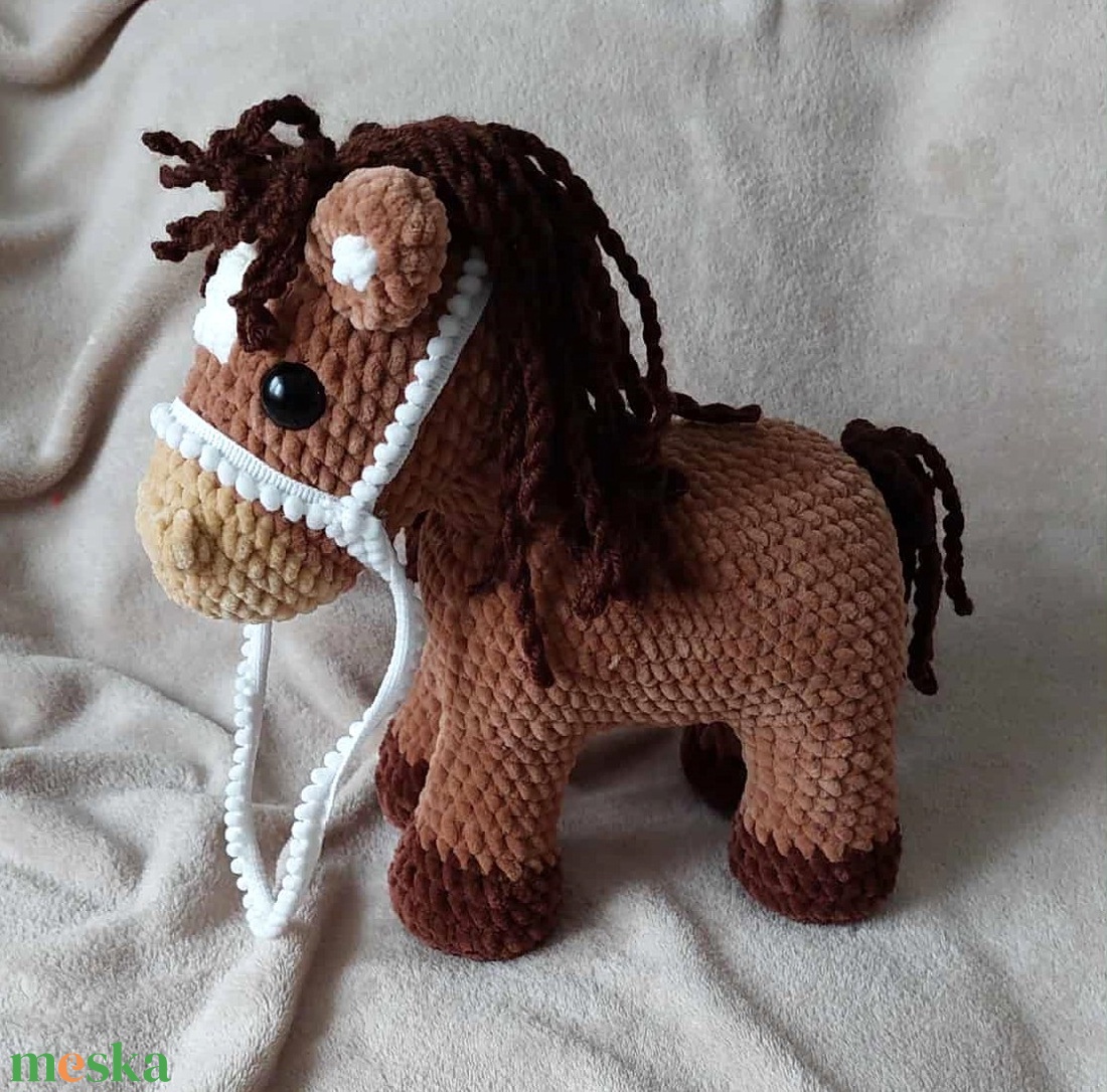 Horgolt lovacska - nagy méretű 27x25 cm  - játék & sport - plüssállat & játékfigura - ló - Meska.hu