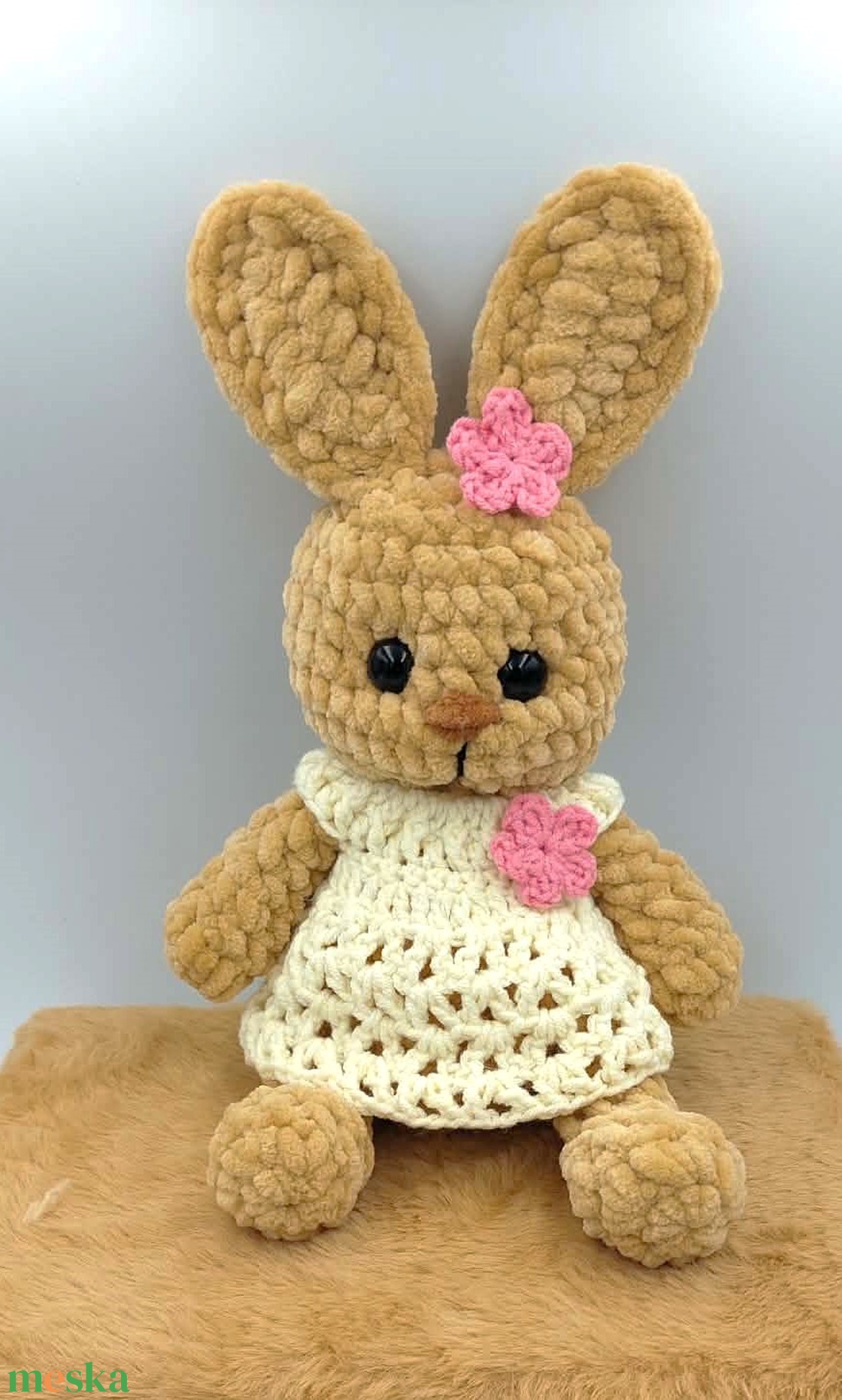 Nyuszi, ruhácskában - diy (csináld magad) - szabásminta, útmutató - horgolási minta - Meska.hu