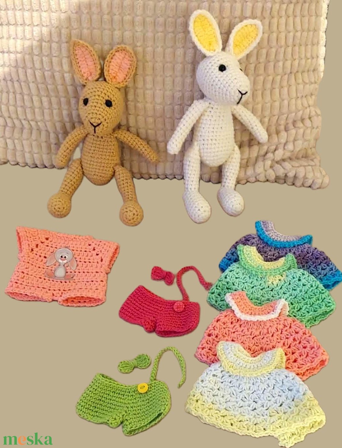 Horgolt nyuszik, ruhákkal (11 db) - játék & sport - plüssállat & játékfigura - nyuszi - Meska.hu