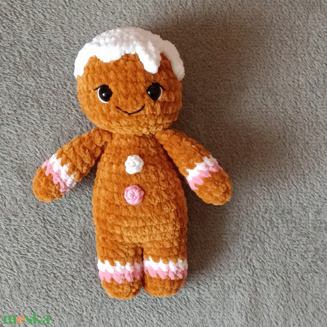 Horgolt mézeskalácsok - karácsony - karácsonyi lakásdekoráció - karácsonyi manók, figurák - Meska.hu