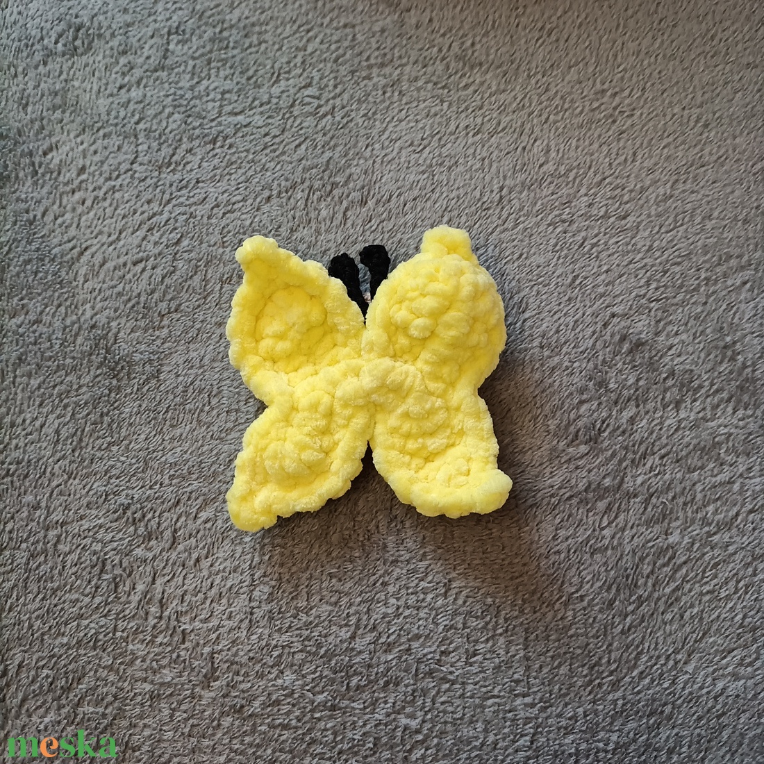 Horgolt sárga pillangó ujjbáb  - játék & sport - bábok - ujjbáb - Meska.hu