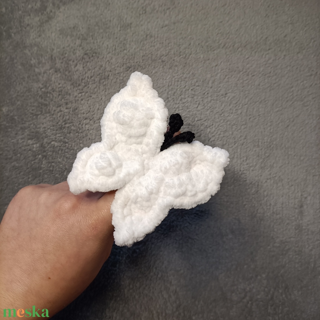 Horgolt fehér pillangó ujjbáb  - játék & sport - bábok - ujjbáb - Meska.hu