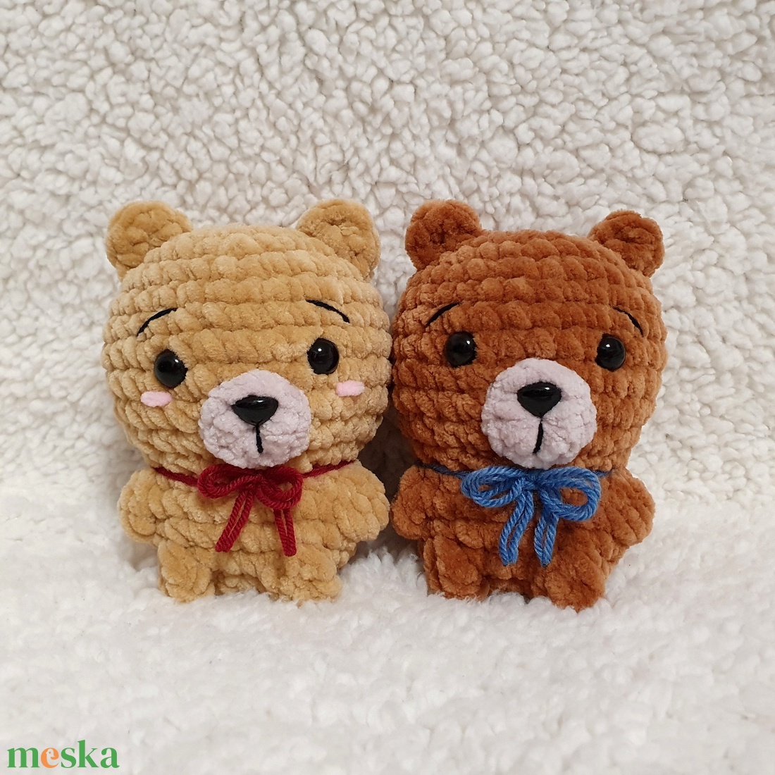 Horgolt amigurumi plüss mini maci pár - játék & sport - plüssállat & játékfigura - maci - Meska.hu Horgolt amigurumi plüss mini maci pár - játék & sport - plüssállat & játékfigura - maci - Meska.hu