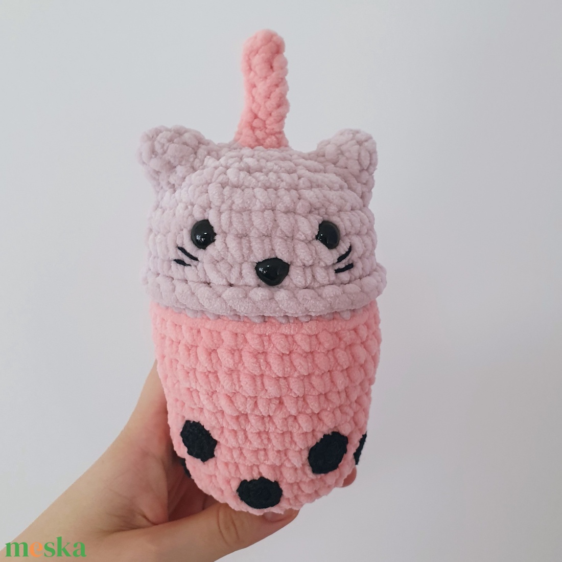 Horgolt amigurumi plüss cicás bubble tea - játék & sport - plüssállat & játékfigura - cica - Meska.hu Horgolt amigurumi plüss cicás bubble tea - játék & sport - plüssállat & játékfigura - cica - Meska.hu