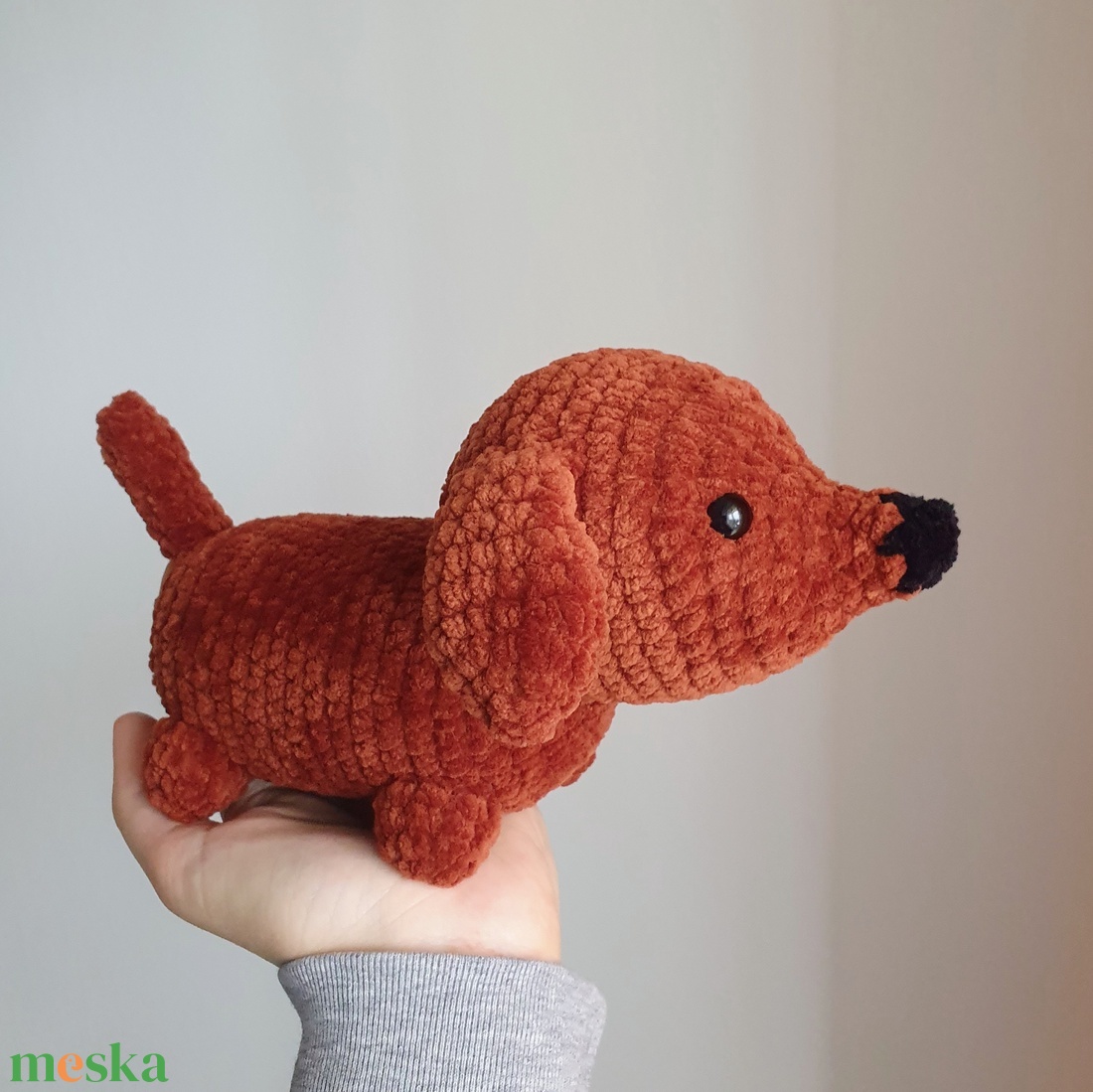 Horgolt amigurumi plüss tacskó - játék & sport - plüssállat & játékfigura - kutya - Meska.hu Horgolt amigurumi plüss tacskó - játék & sport - plüssállat & játékfigura - kutya - Meska.hu