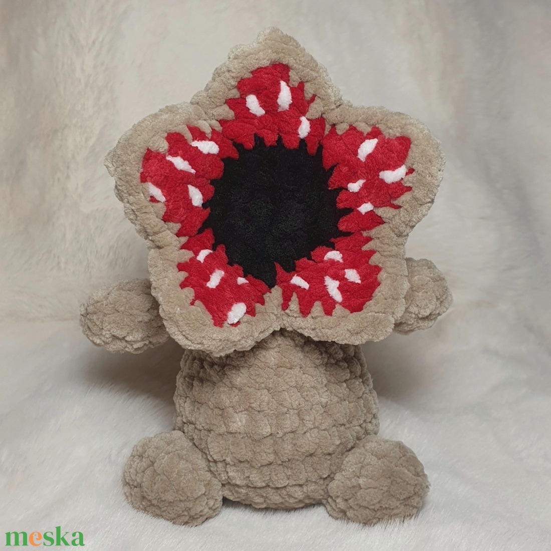 Horgolt amigurumi plüss szörnyecske - játék & sport - plüssállat & játékfigura - más figura - Meska.hu