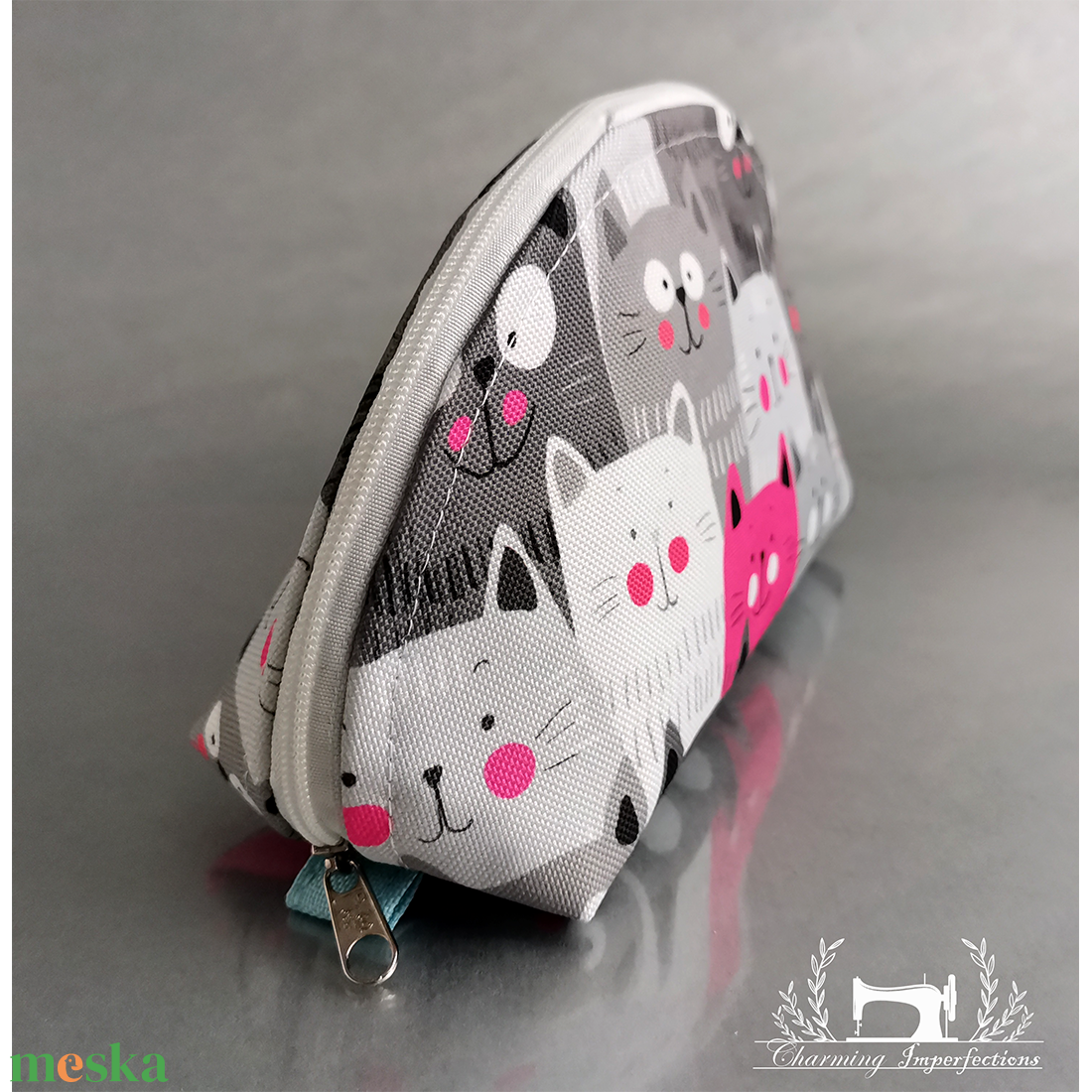 Félköríves neszeszer - Kíváncsi macskák  - táska & tok - neszesszer - Meska.hu