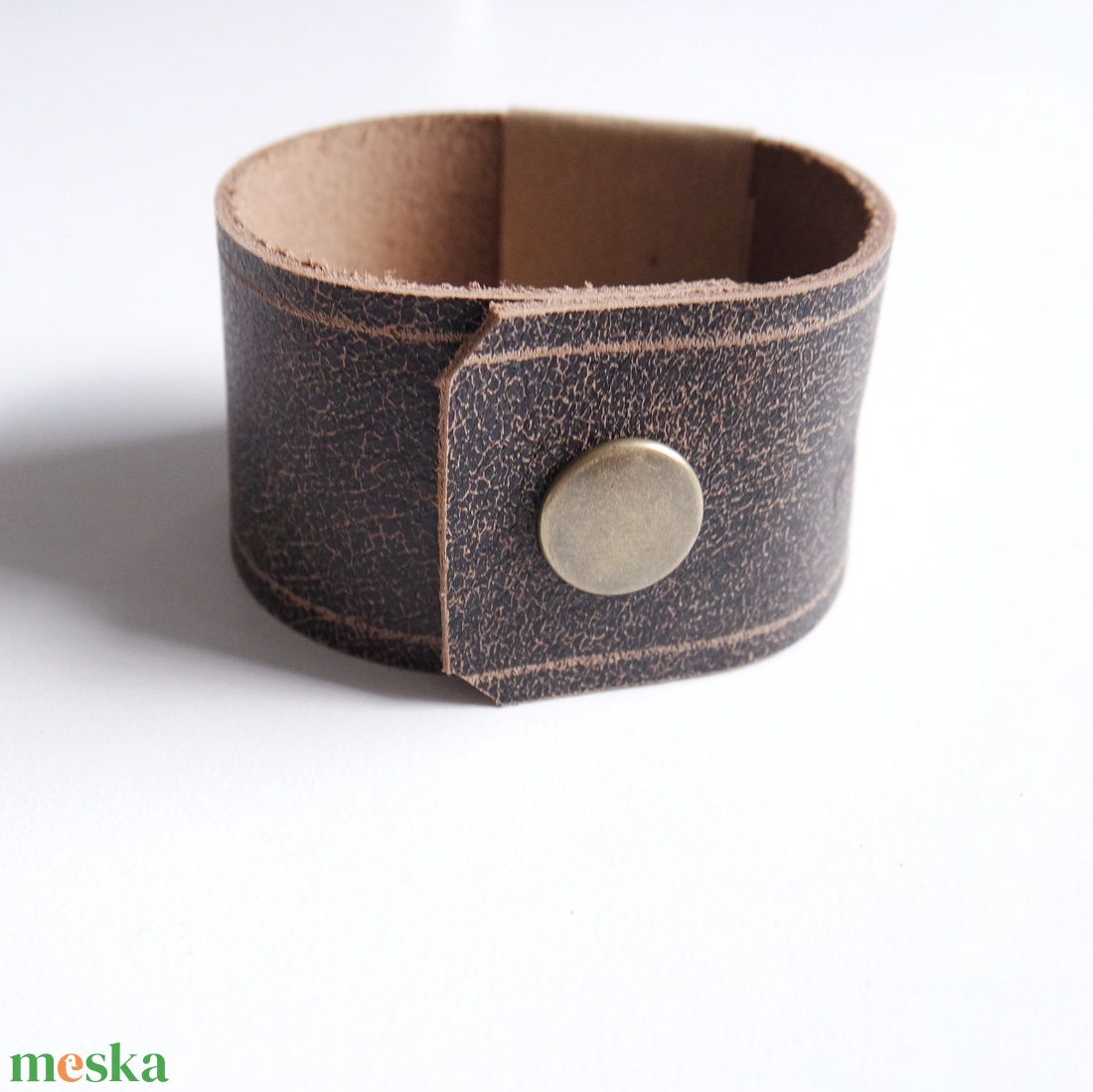 MARSABIT Patentos bőr karkötő - 3.5 cm széles - Sötétbarna marhabőr karpánt - ékszer - karkötő - széles karkötő - Meska.hu