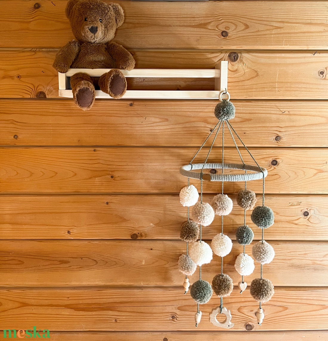 Pompom kiságyforgó, pompon körforgó - 100%-ban természetes anyagokból - otthon & életmód - babaszoba, gyerekszoba - babaszoba dekoráció - Meska.hu