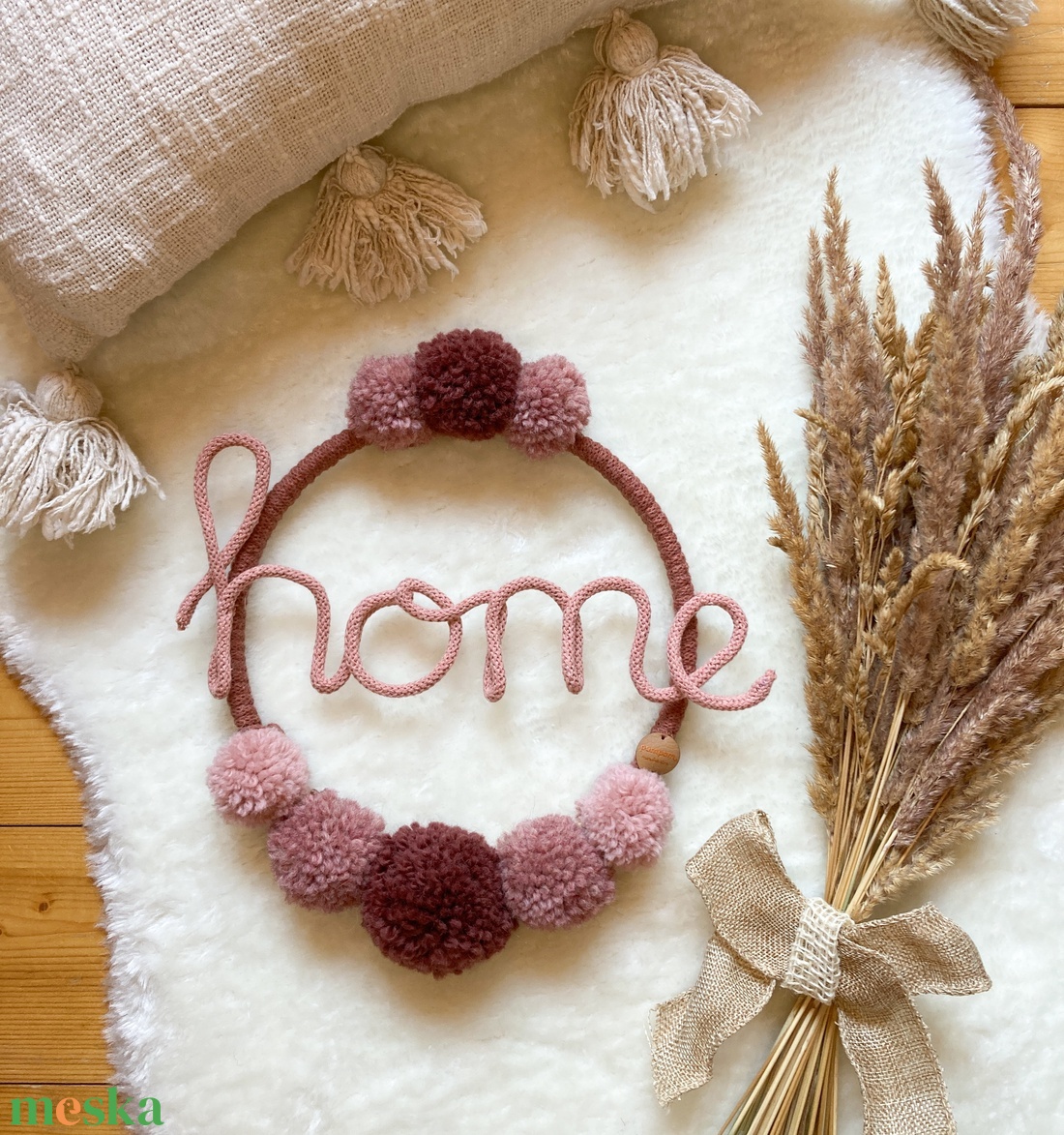 HOME ajtódísz, kopogtató - Pompomon fali dekoráció - Pompom falidísz - Pomponos dísz - otthon & életmód - dekoráció - ajtó- és ablak dekoráció - ajtódísz & kopogtató - Meska.hu