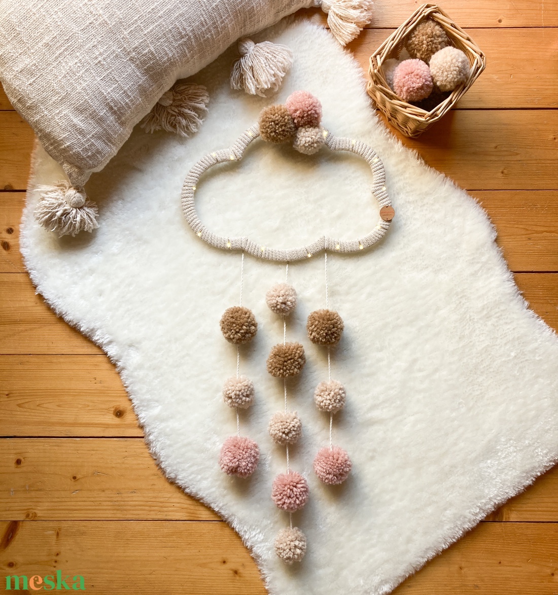 Világító FELHŐ éjjeli fény - Pompom éjszakai világítás fali dísz  - Pompon éjjeli lámpa - Egyedi ajándék - otthon & életmód - babaszoba, gyerekszoba - babaszoba dekoráció - Meska.hu