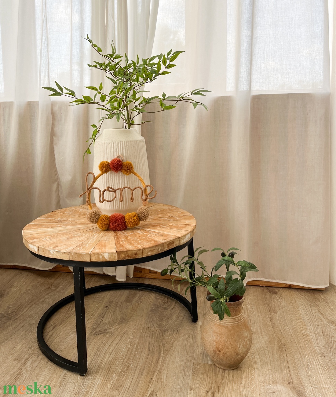 HOME ajtódísz, kopogtató - Pompomon fali dekoráció - Pompom falidísz - Pomponos dísz - otthon & életmód - dekoráció - ajtó- és ablak dekoráció - ajtódísz & kopogtató - Meska.hu