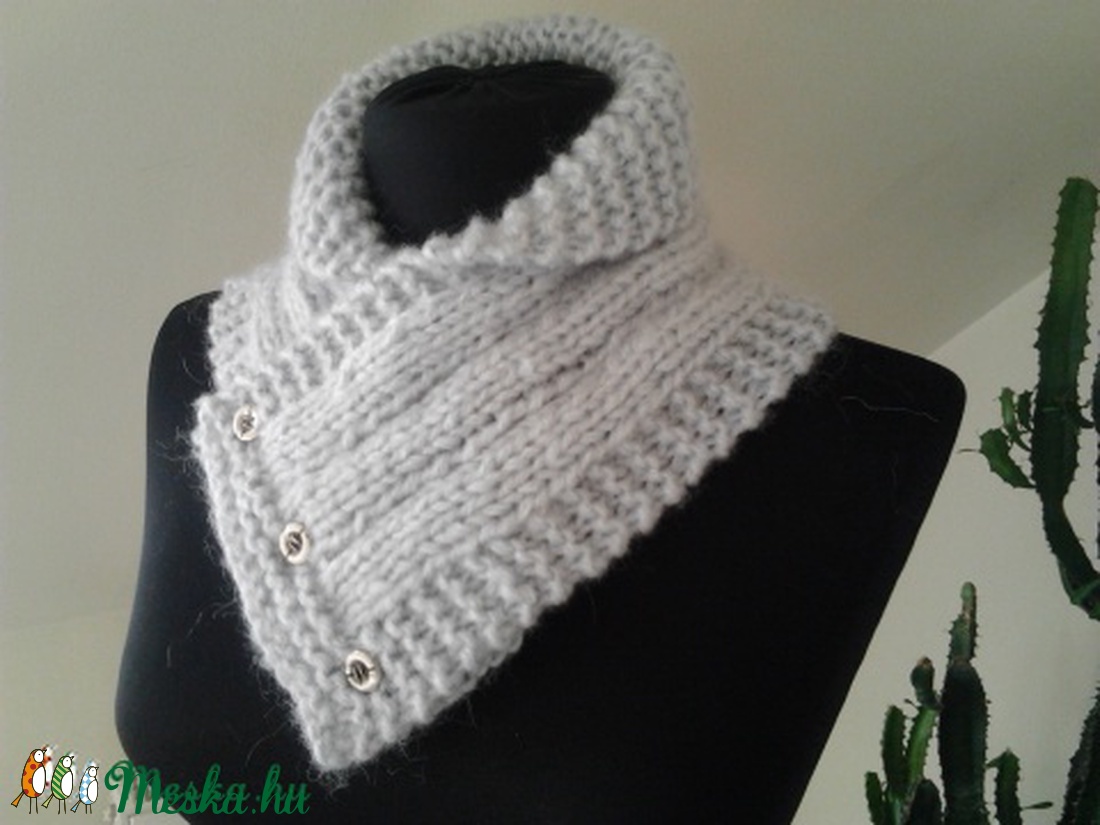 Szürke egyedi trendi kézzel kötött nyakmelegítő -  - Meska.hu