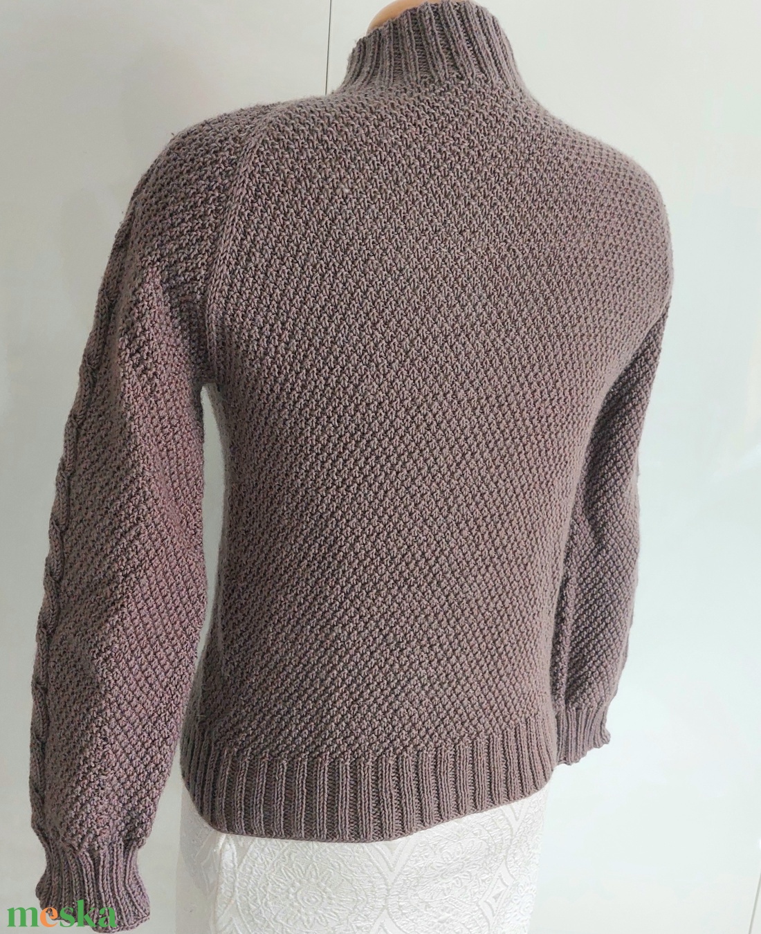 Kézzel kötött pulóver � mogyoróbarna, merino gyapjúból 38/40 méret - ruha & divat - női ruha - pulóver - Meska.hu