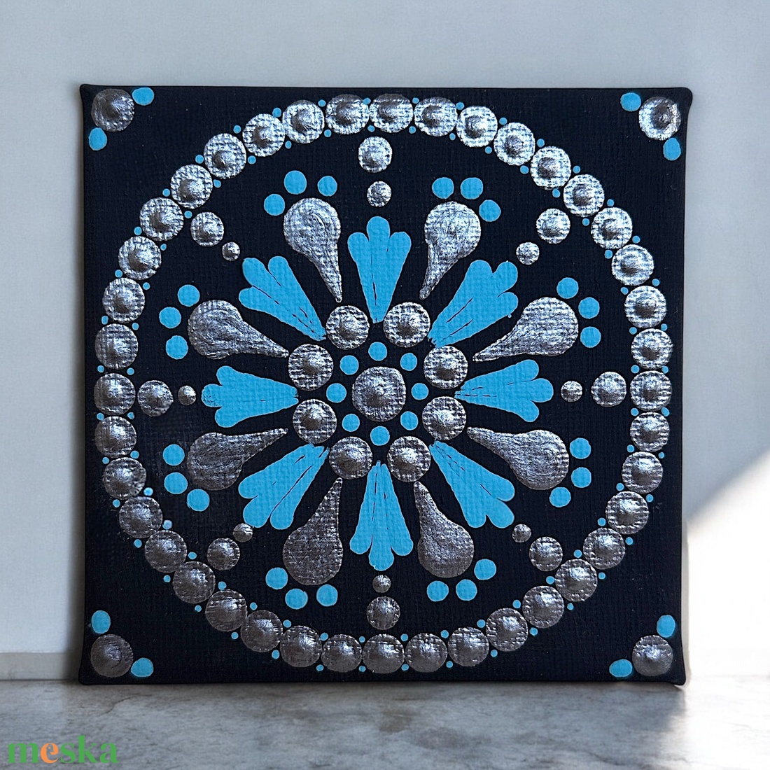 10x10 cm-es pontmandala festmény, feszített vászon ólom és kék színű pontmandalával - művészet - festmény - akril - Meska.hu 10x10 cm-es pontmandala festmény, feszített vászon ólom és kék színű pontmandalával - művészet - festmény - akril - Meska.hu
