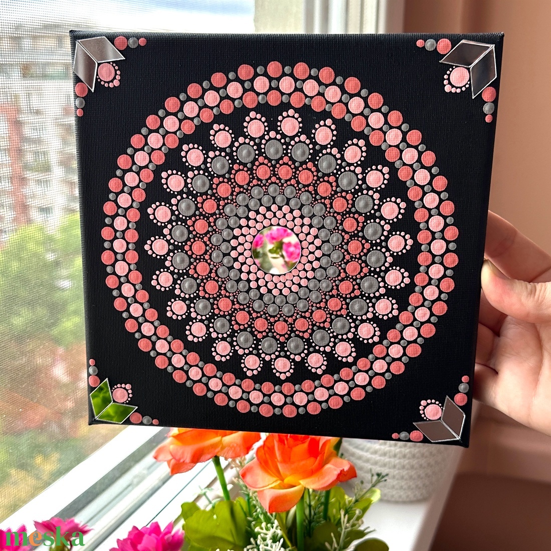 20x20 cm-es pontmandala festmény tükrökkel, feszített vászon szürke, világos és sötét rózsaszínű pontmandalával  - művészet - festmény - akril - Meska.hu