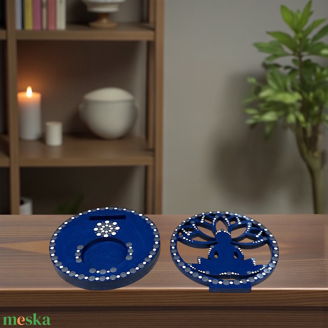 Buddha szimbólumos fa mécsestartó sötétkék, acélkék és fehér pontmandala díszítéssel, ajándék ledes mécsessel - otthon & életmód - gyertya, illat, aroma - mécses és mécsestartó - Meska.hu