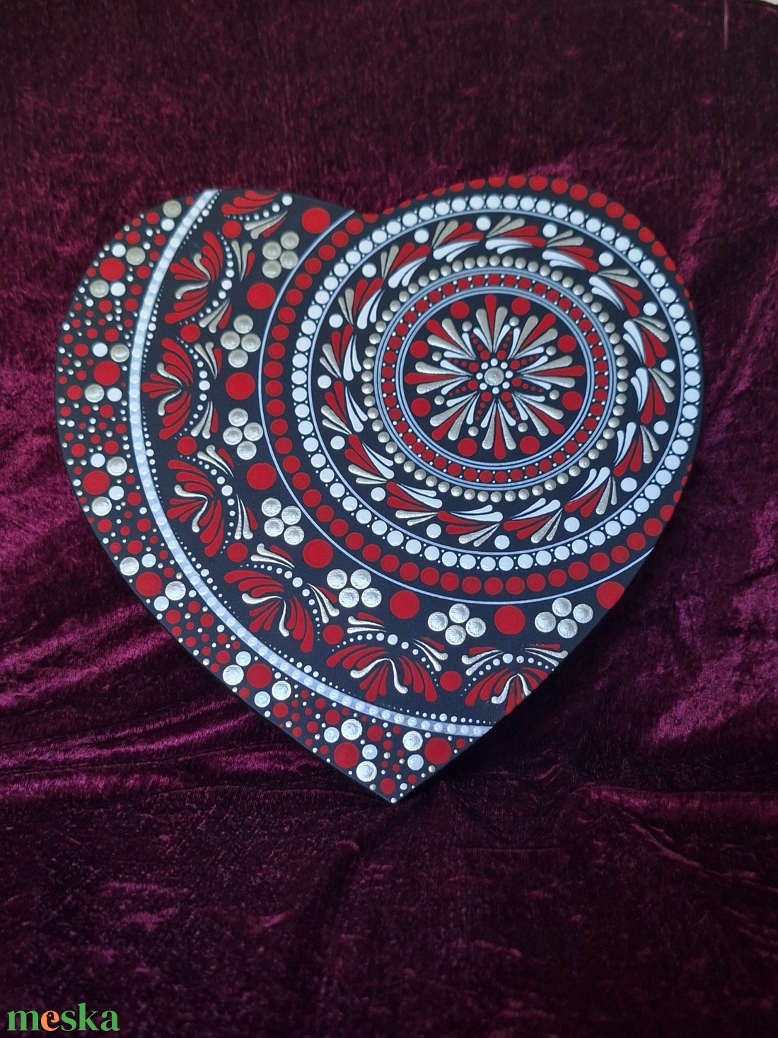 Szeretet-mandala-30cm-szív alakú feszített vászon festmény  - otthon & életmód - dekoráció - spiritualitás - mandala - Meska.hu