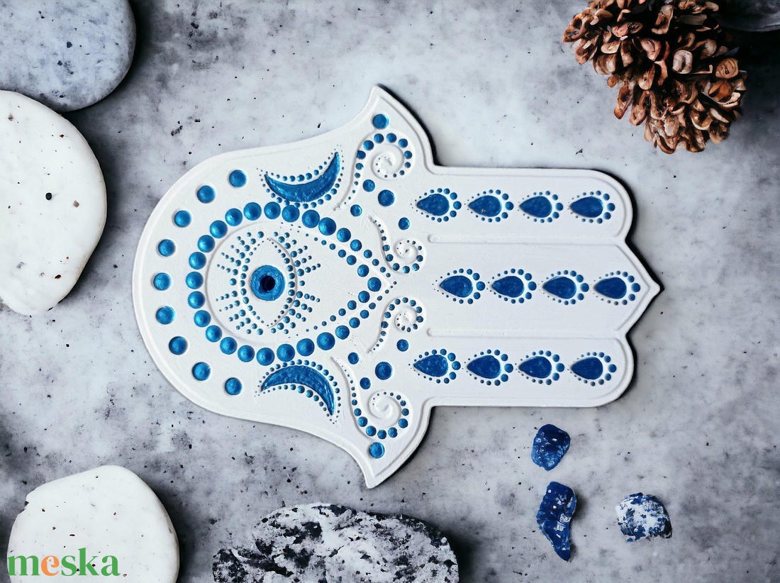 Hamsa kéz füstölőtartó / függeszthető amulett (fehér- kék) - otthon & életmód - dekoráció - spiritualitás - füstölő és füstölőtartó - Meska.hu