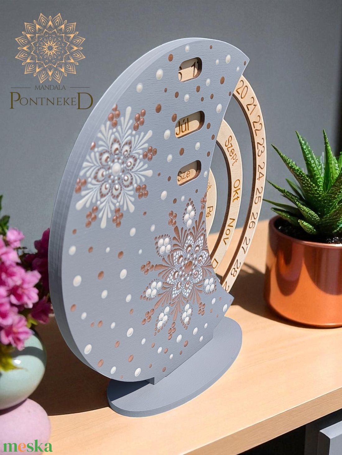 Mandala öröknaptár, álló. Vintage szürke-rózsaarany-gyöngyházfehér (20 cm átmérőjű) - otthon & életmód - dekoráció - fali és függő dekoráció - falinaptár & öröknaptár - Meska.hu Mandala öröknaptár, álló. Vintage szürke-rózsaarany-gyöngyházfehér (20 cm átmérőjű) - otthon & életmód - dekoráció - fali és függő dekoráció - falinaptár & öröknaptár - Meska.hu
