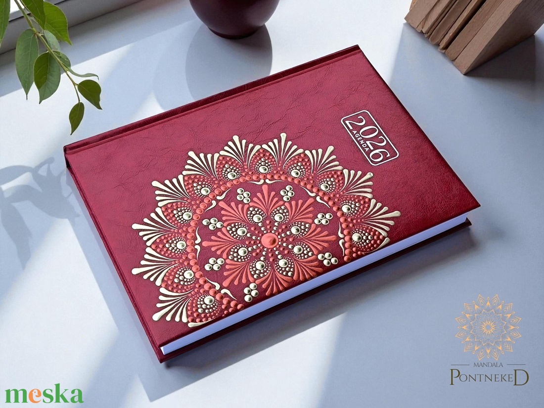 Nagy méretű (A/5) 2026-os mandala határidőnapló (bordó) - otthon & életmód - papír, írószer - naptár & tervező - Meska.hu