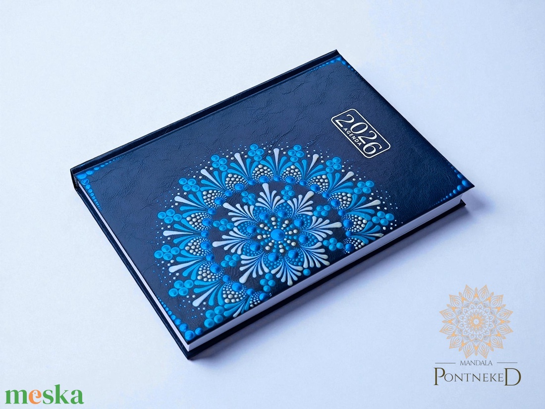 Nagy méretű (A/5) 2026-os mandala határidőnapló (sötétkék) - otthon & életmód - papír, írószer - naptár & tervező - Meska.hu