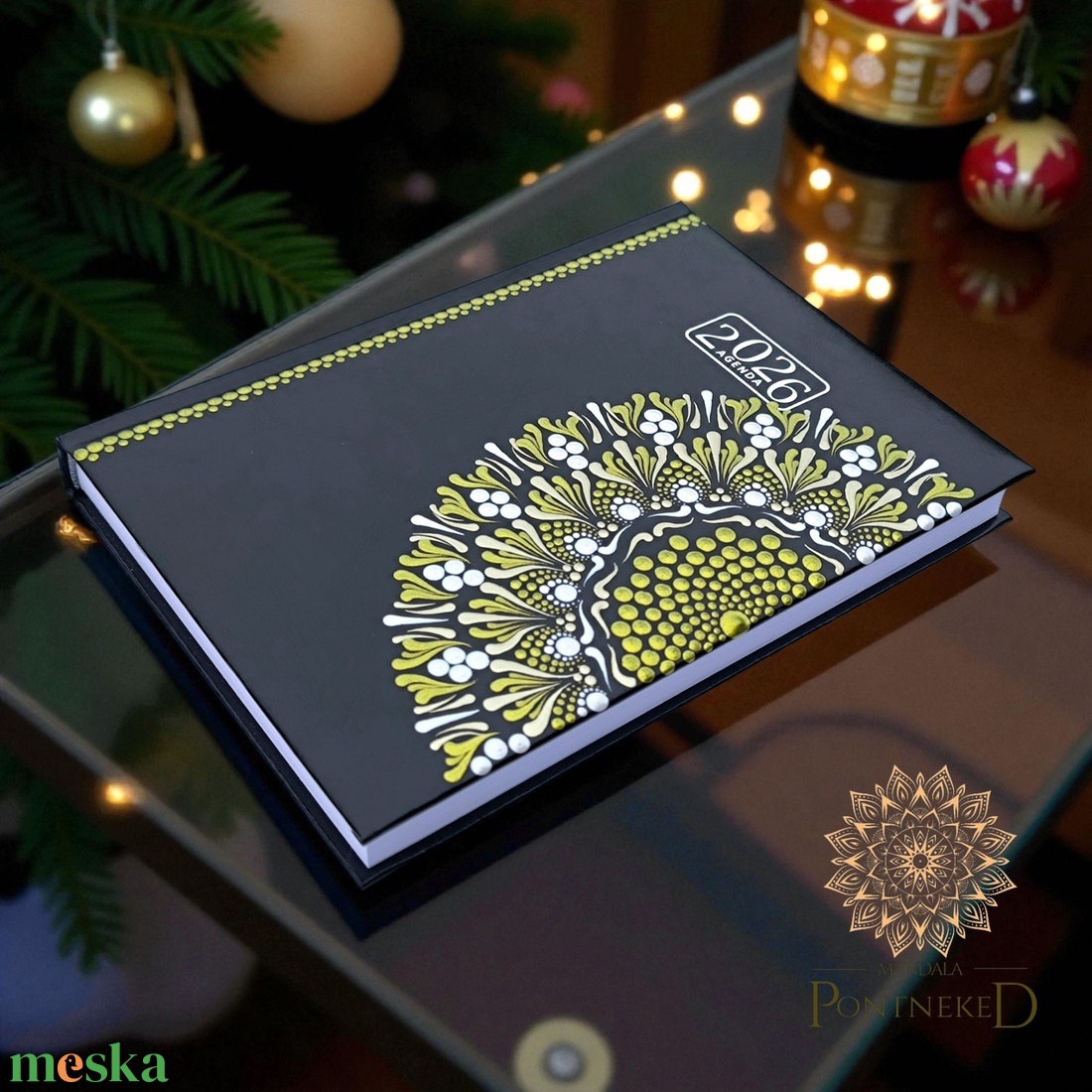 Nagy méretű, fekete (A/5) 2026-os mandala határidőnapló (zöldarany-fehérarany-gyöngyházfehér) - otthon & életmód - papír, írószer - naptár & tervező - Meska.hu