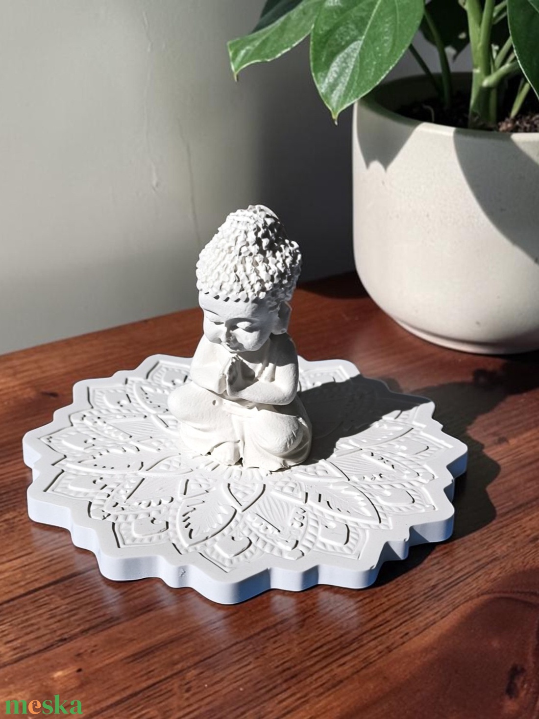 Buddha szobor mandalás alátéttel - otthon & életmód - dekoráció - spiritualitás - mandala - Meska.hu