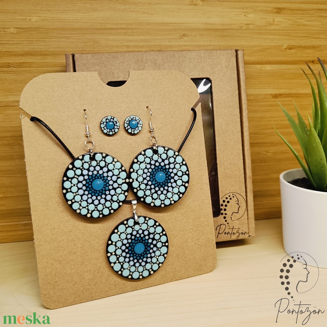 Pontozott ékszerszett - világoskék és türkiz színben  - ékszer - ékszerszett - Meska.hu