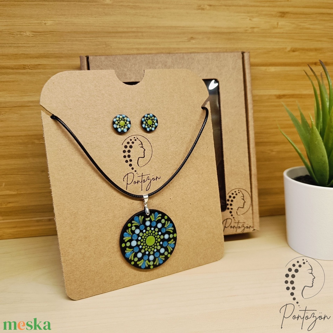 Pontozott ékszerszett - kék és zöld metál színekkel - ékszer - ékszerszett - Meska.hu