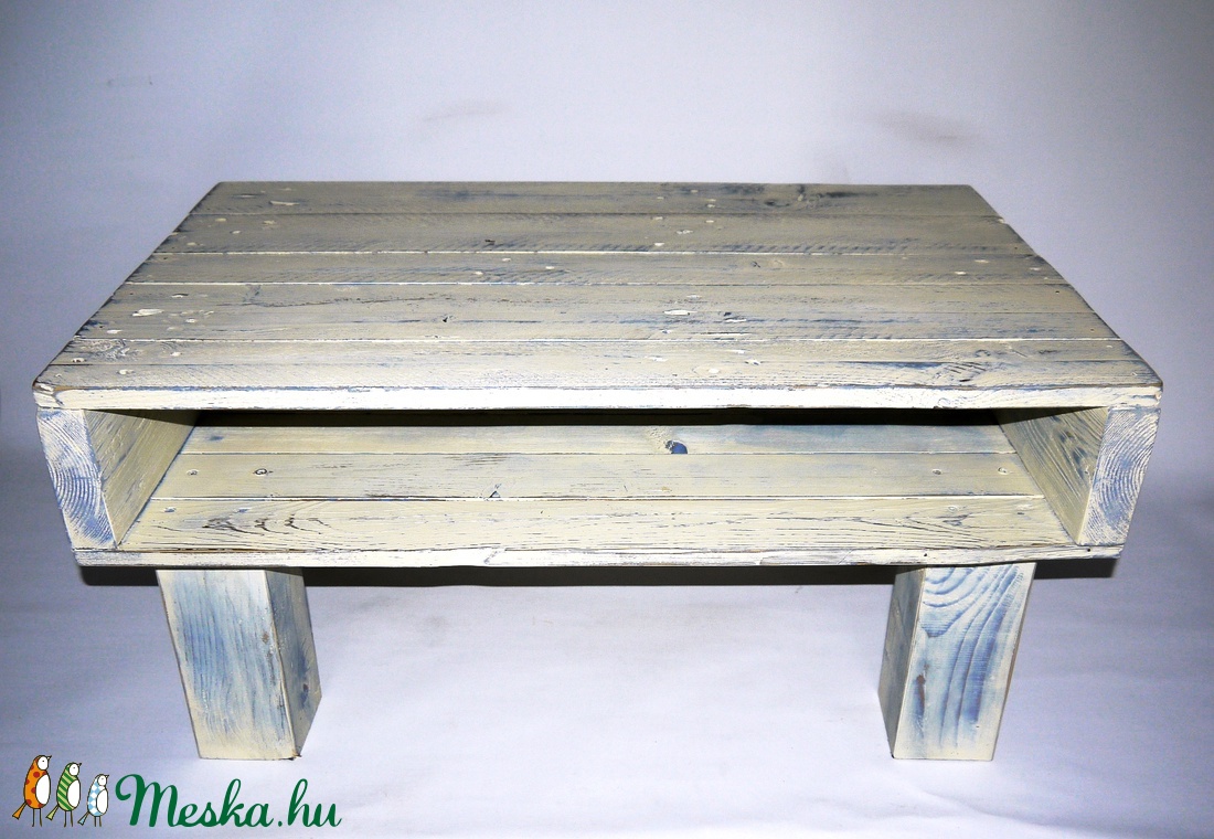 Shabby chic deszka dohányzóasztal -  - Meska.hu