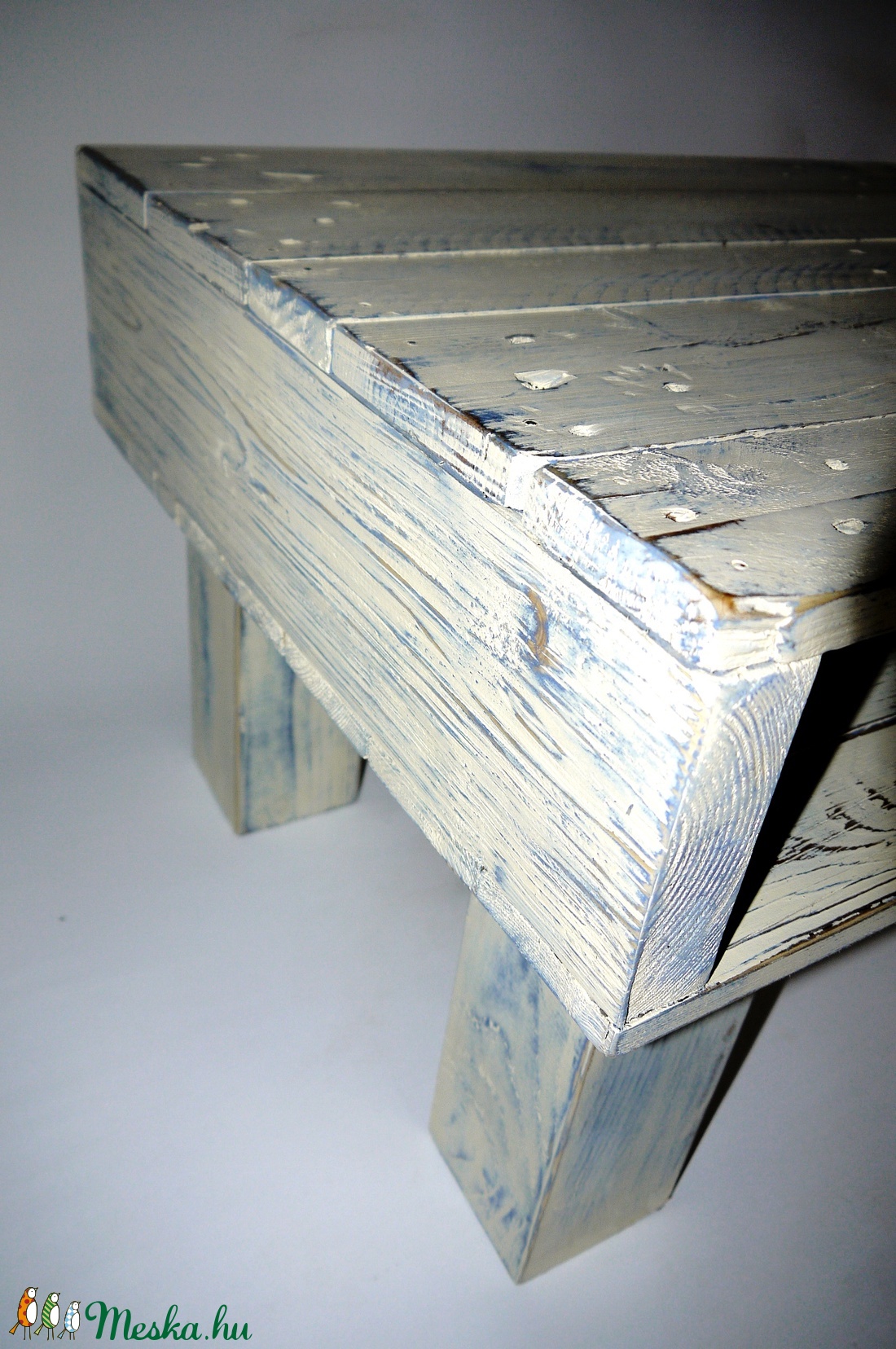Shabby chic deszka dohányzóasztal -  - Meska.hu