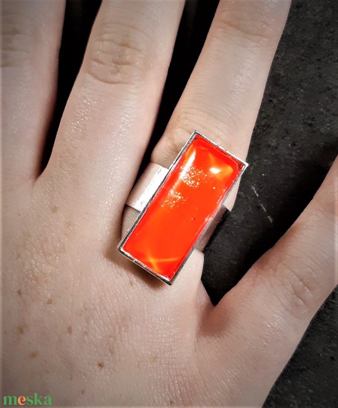 Festett üveg gyűrű (2,5x1 cm) - INGYEN POSTA - ékszer - gyűrű - üveglencsés gyűrű - Meska.hu Festett üveg gyűrű (2,5x1 cm) - INGYEN POSTA - ékszer - gyűrű - üveglencsés gyűrű - Meska.hu