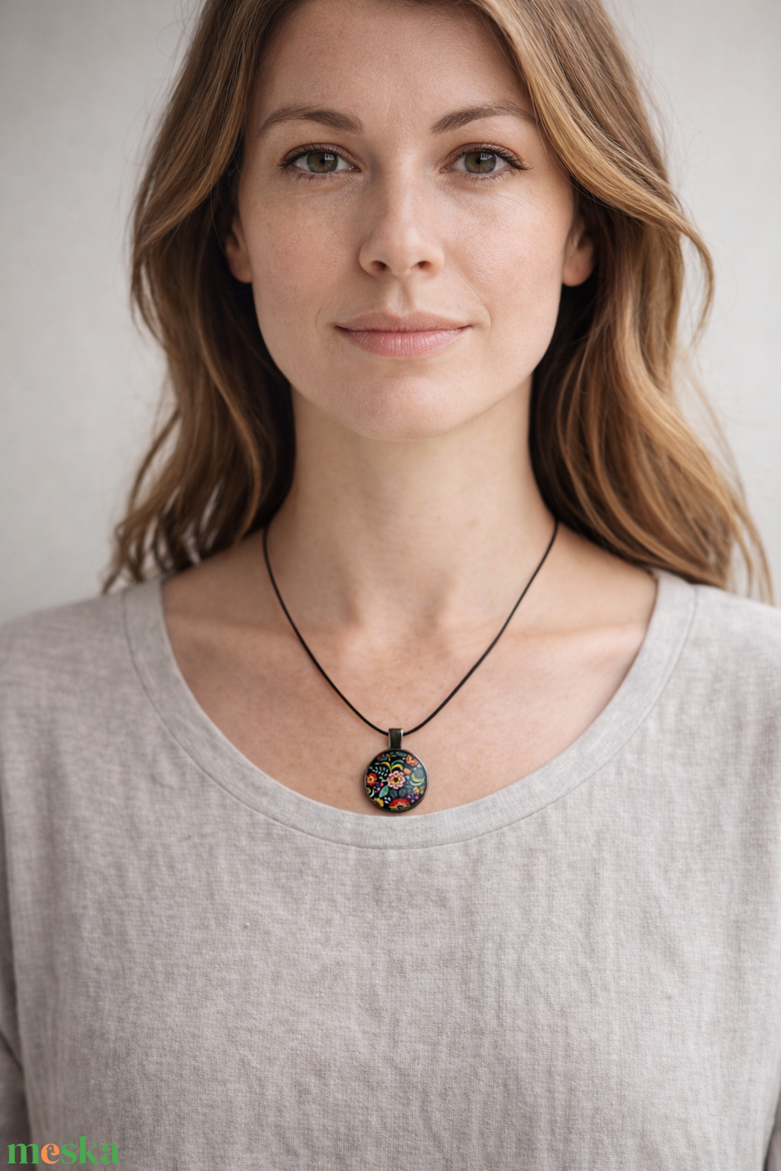 Kör alakú medálok, színes virágmintákkal /több féle/   - INGYEN POSTA - ékszer - nyaklánc - medálos nyaklánc - Meska.hu