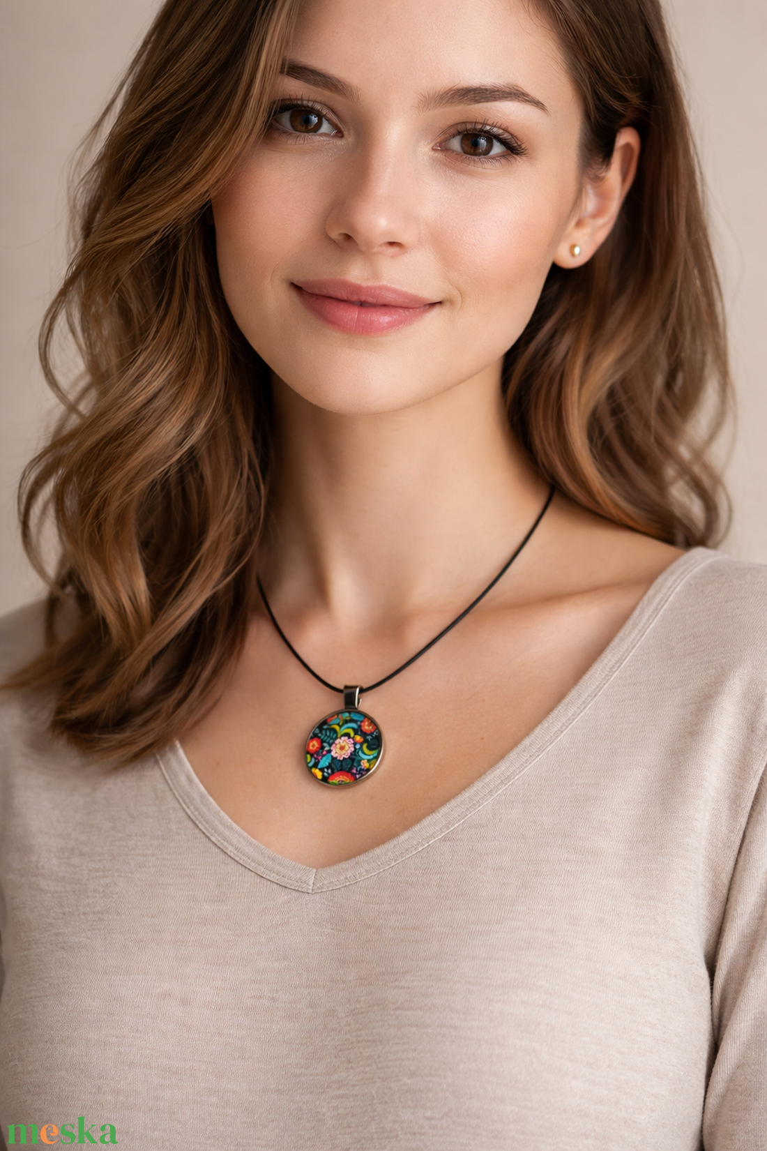 Kör alakú medálok, színes virágmintákkal /több féle/   - INGYEN POSTA - ékszer - nyaklánc - medálos nyaklánc - Meska.hu