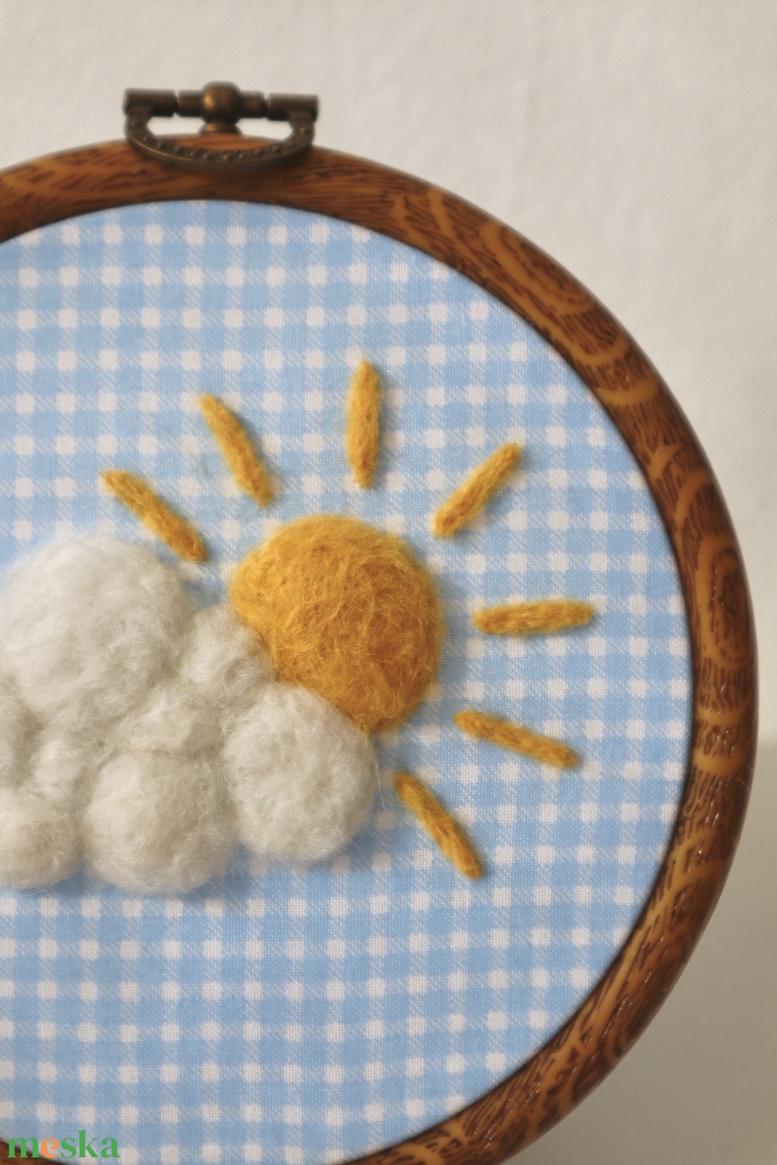 Kézzel nemezelt napocskás kép - baba - mama - babaszoba dekoráció - babaszoba kép - Meska.hu