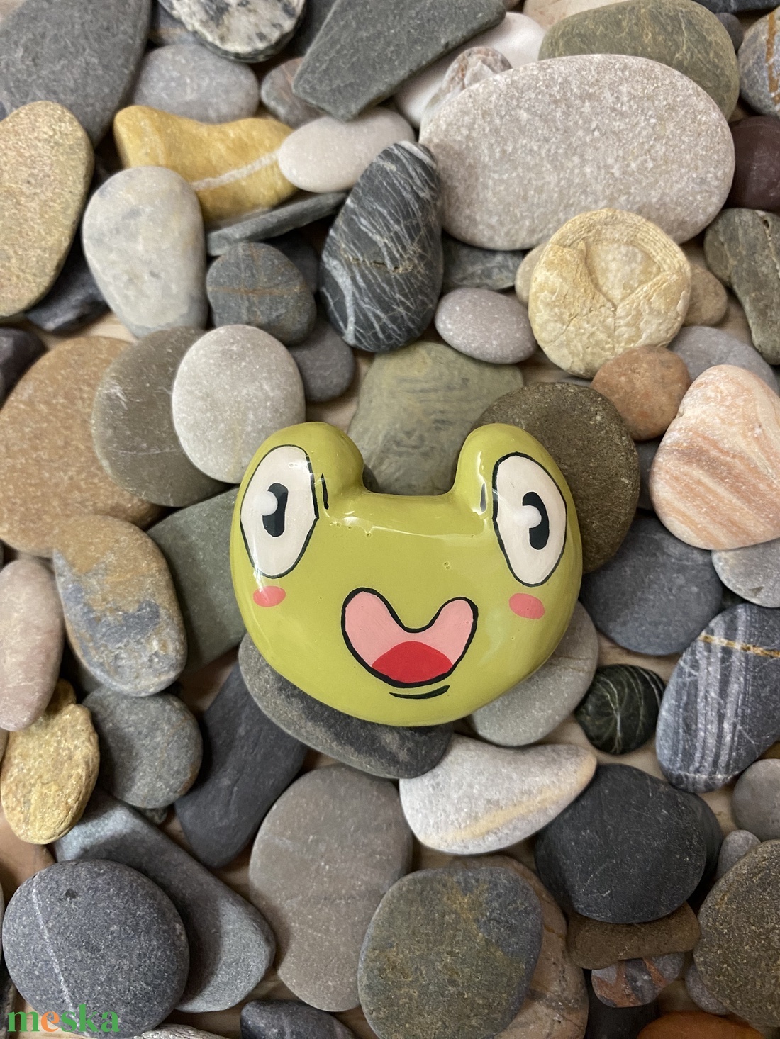 Burt a béka kitűző - ékszer - kitűző és bross - Meska.hu