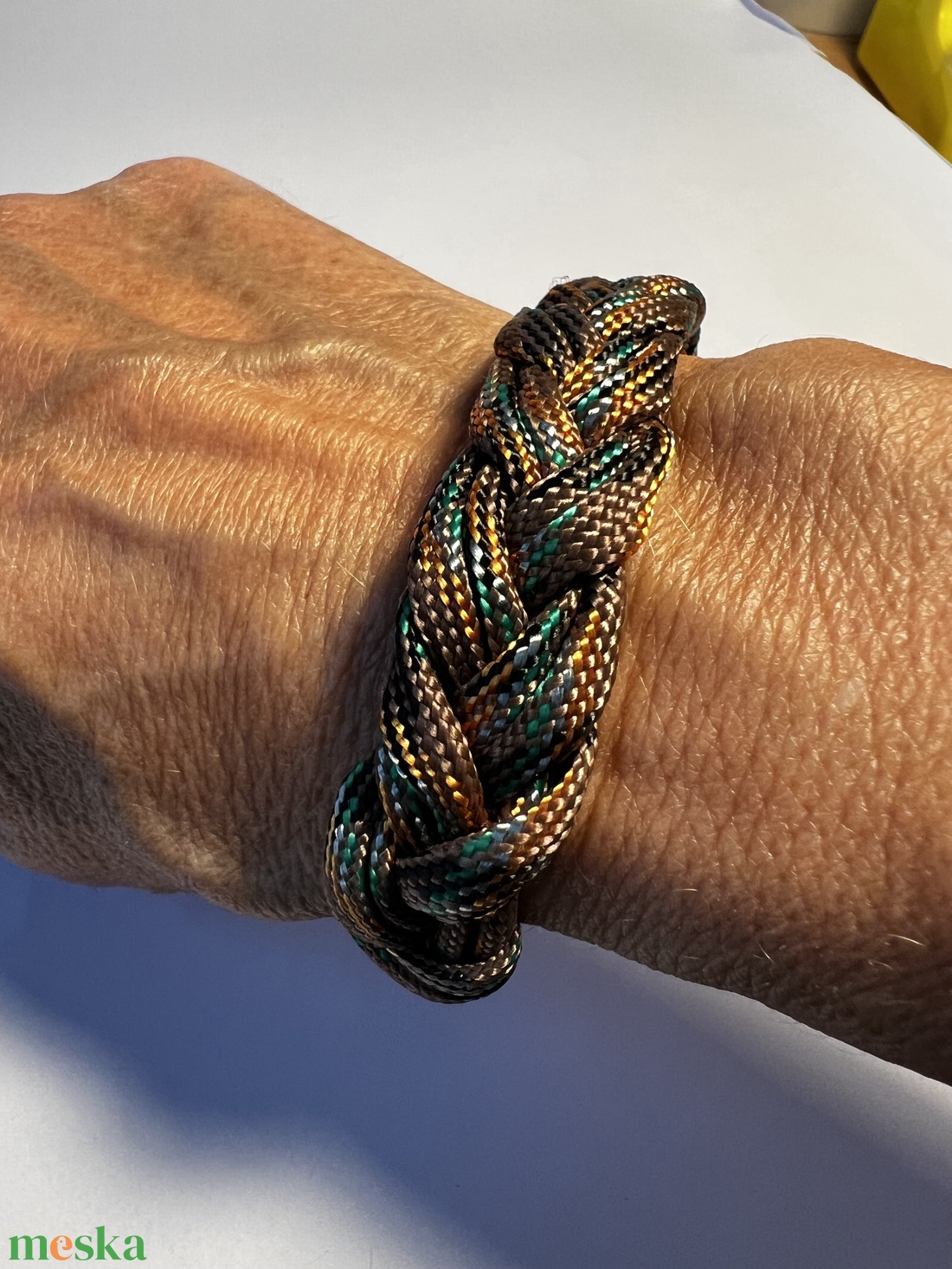 Fonott paracord karkötő - ékszer - karkötő - fonott karkötő - Meska.hu Fonott paracord karkötő - ékszer - karkötő - fonott karkötő - Meska.hu