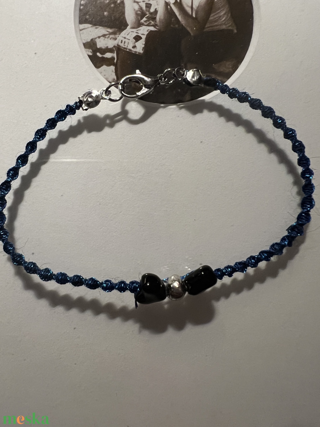 Vékony makramézott karkötő - ékszer - karkötő - fonott karkötő - Meska.hu