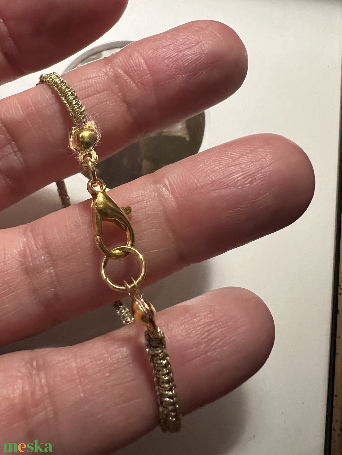 Vékony makramézott karkötő - ékszer - karkötő - fonott karkötő - Meska.hu