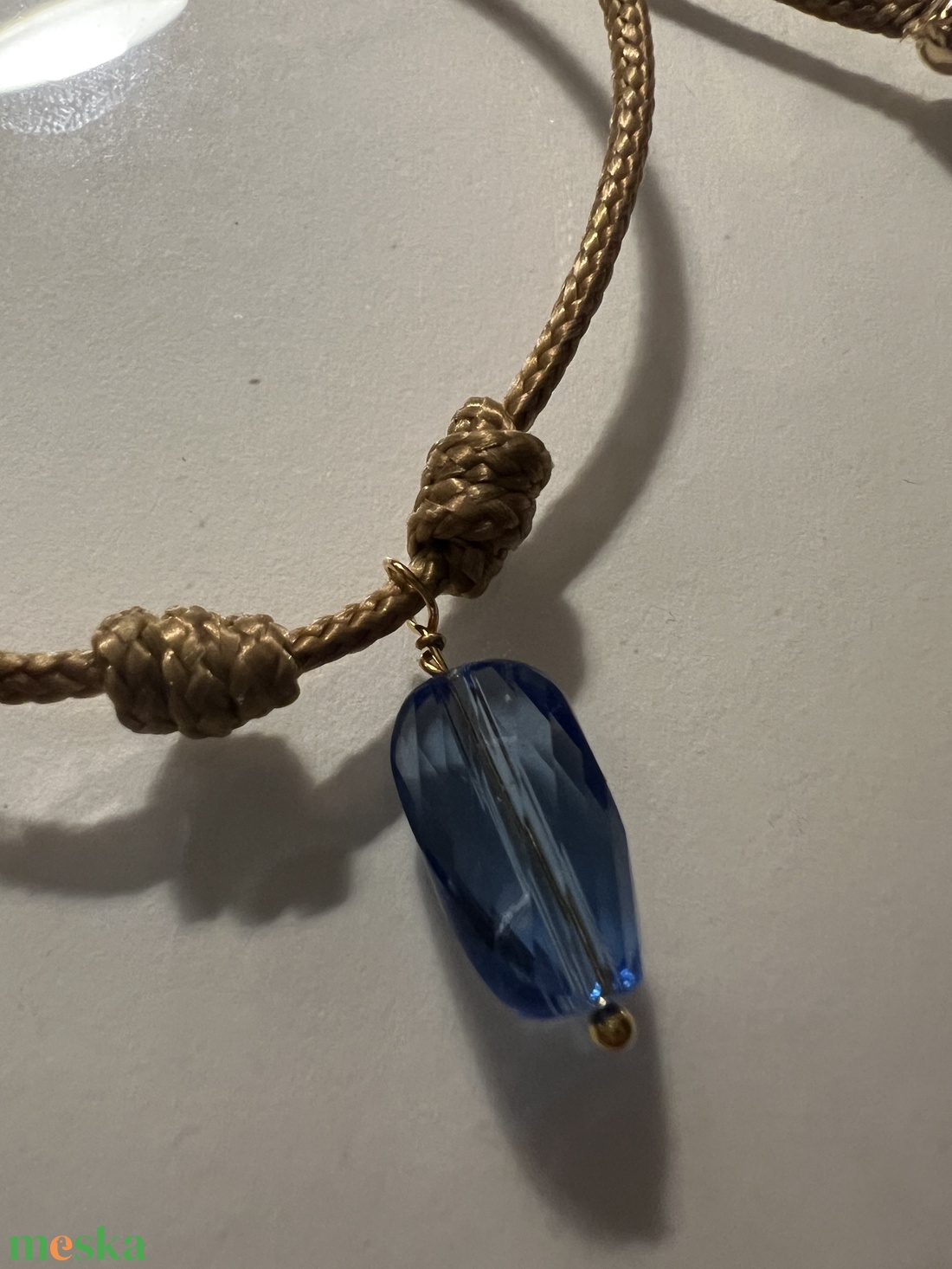 Karkötő kék üveggyönggyel - ékszer - karkötő - gyöngyös karkötő - Meska.hu