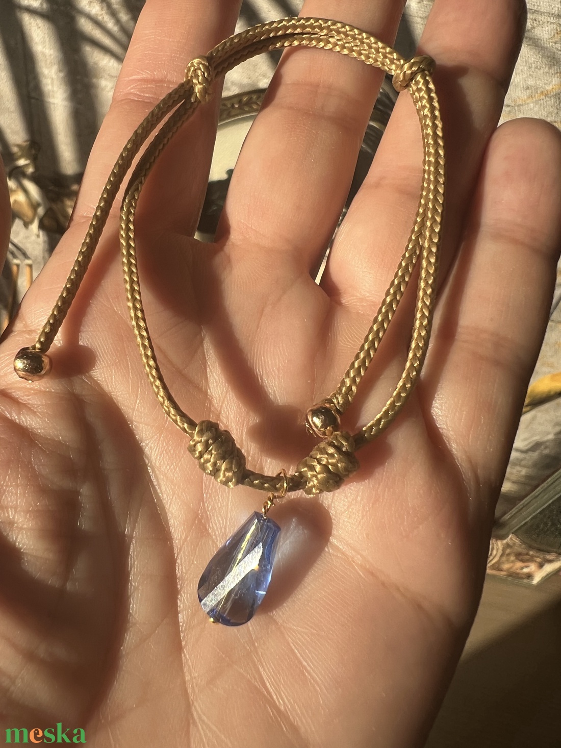 Karkötő kék üveggyönggyel - ékszer - karkötő - gyöngyös karkötő - Meska.hu